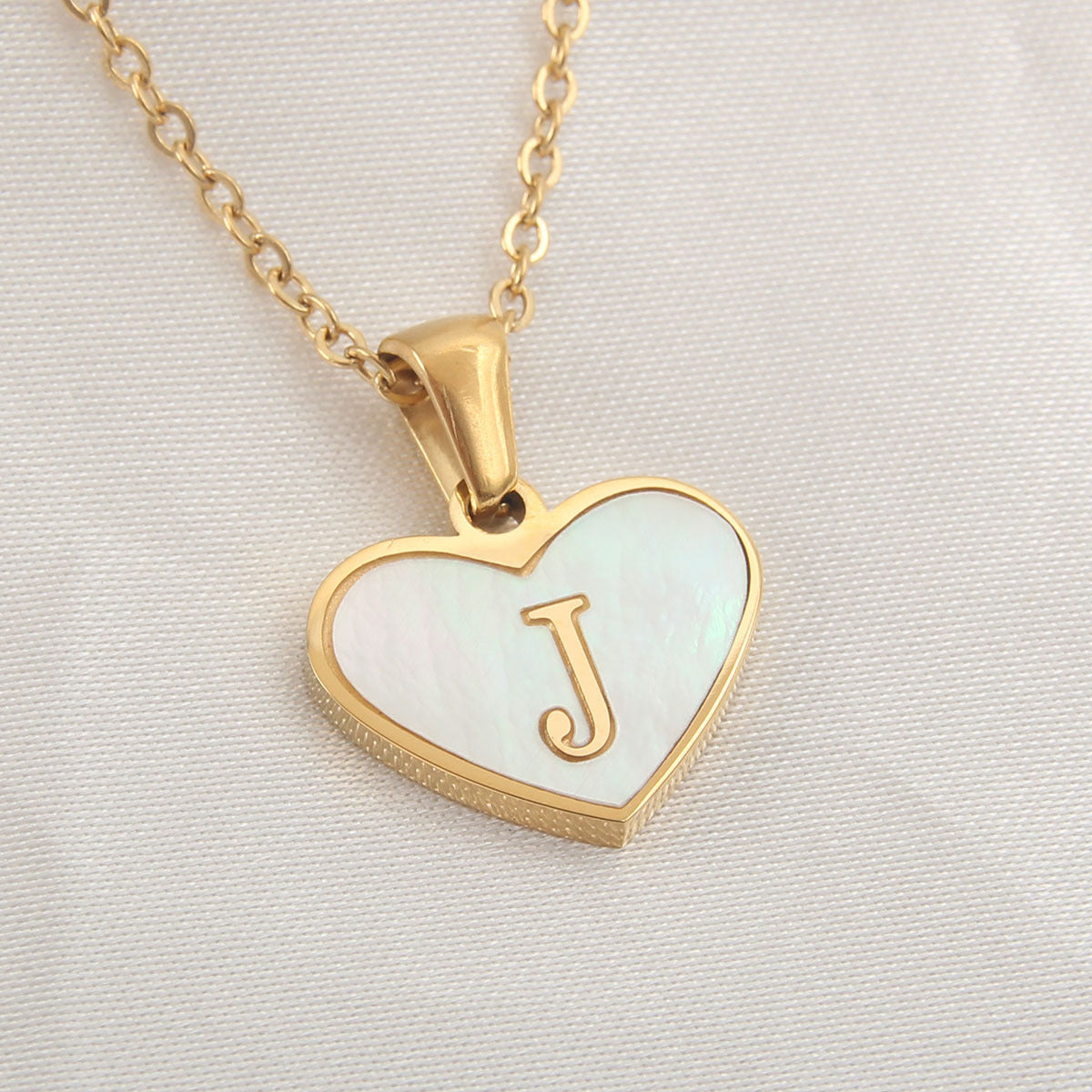 Initial Necklace Heart-Shaped