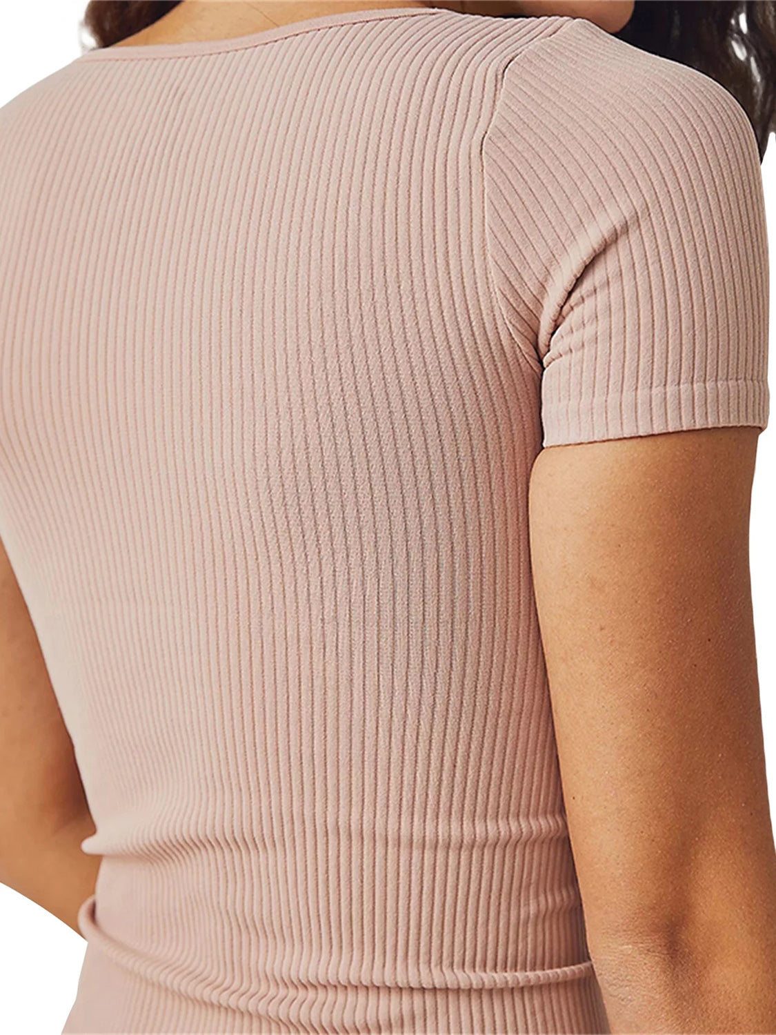 Round Neck Short Sleeve Fitted T-Shirt