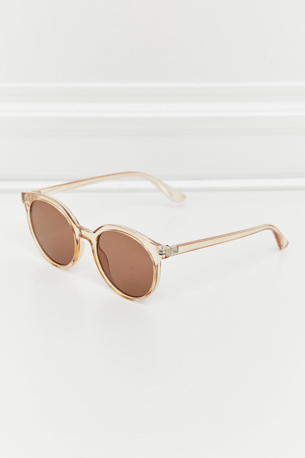 Round Full Rim Sunglasses